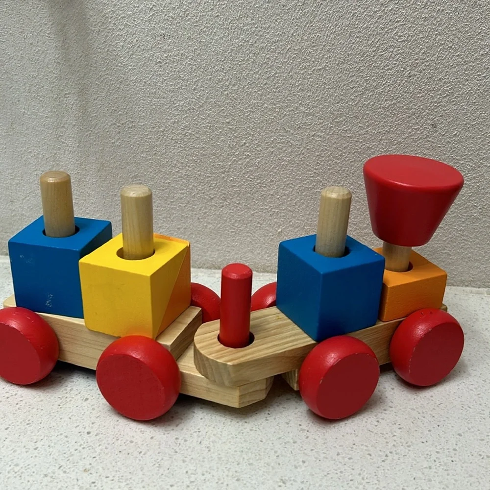 🦋 Colorful Wooden Train Melissa and Doug Set for Toddlers!